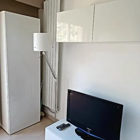 A Avec Piscine Apartamento *