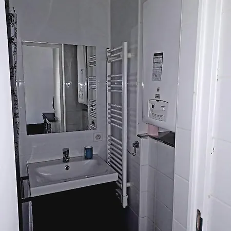 Apartament A Avec Piscine