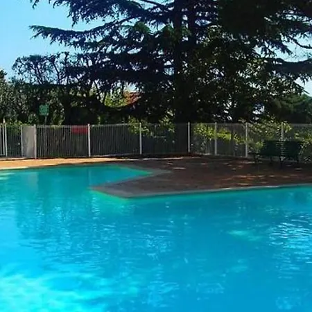 Apartament A Avec Piscine *